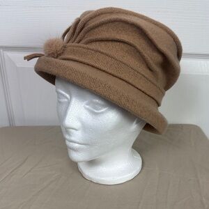 Vintage cloche style hat camel colour